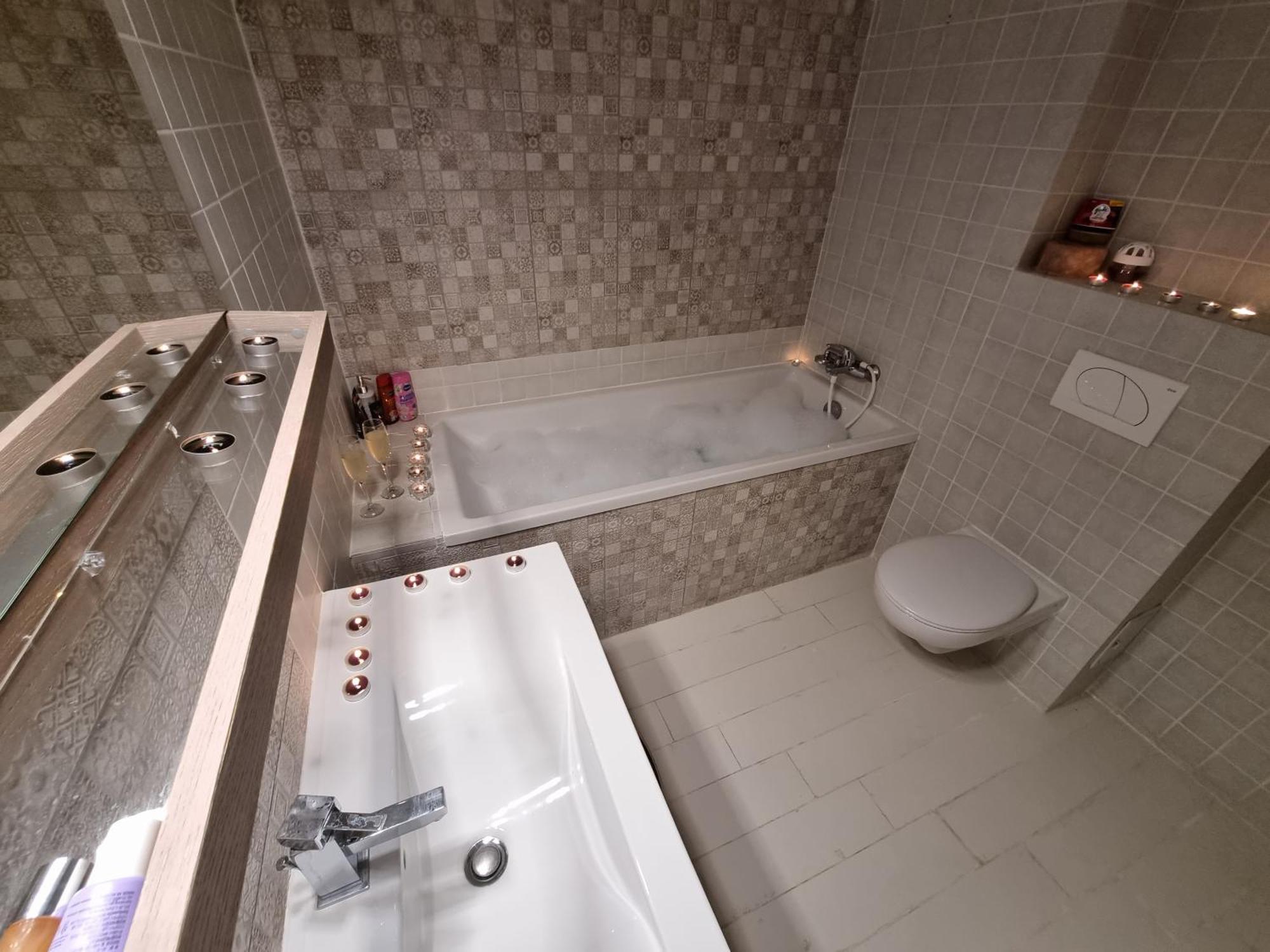 Park Residence 5, 2 Bedroom Apartment Bukares Bagian luar foto