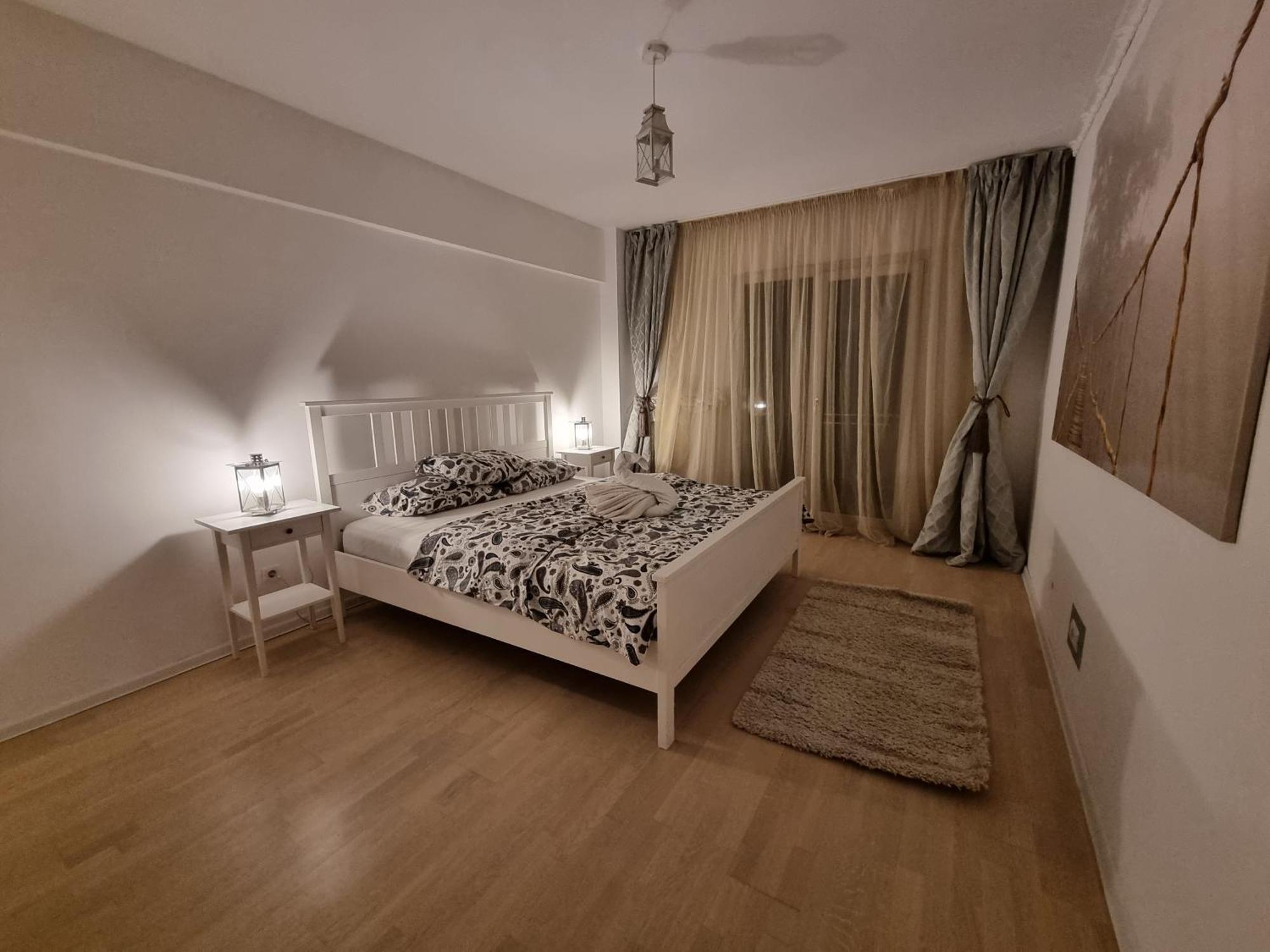 Park Residence 5, 2 Bedroom Apartment Bukares Bagian luar foto