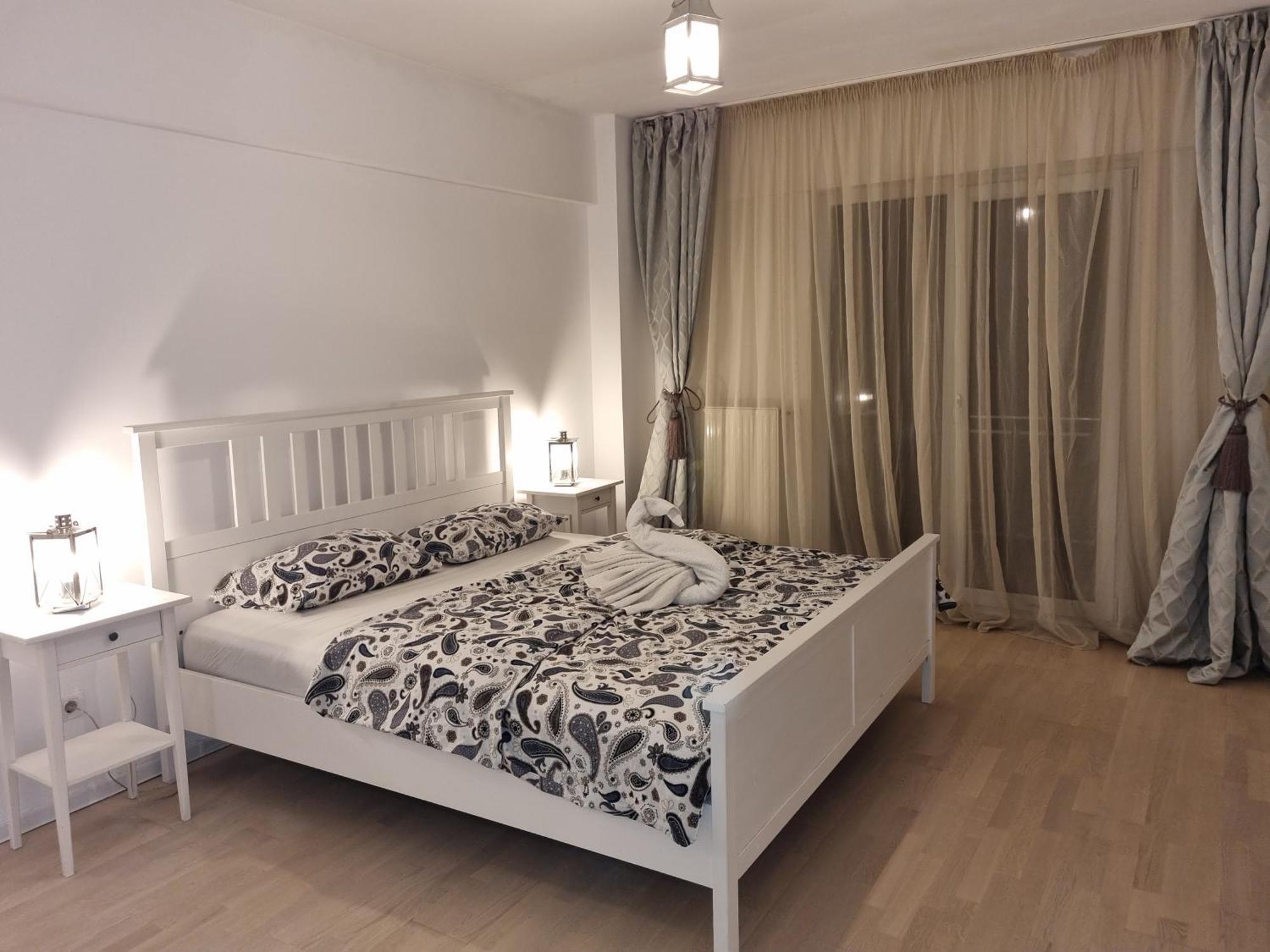 Park Residence 5, 2 Bedroom Apartment Bukares Bagian luar foto