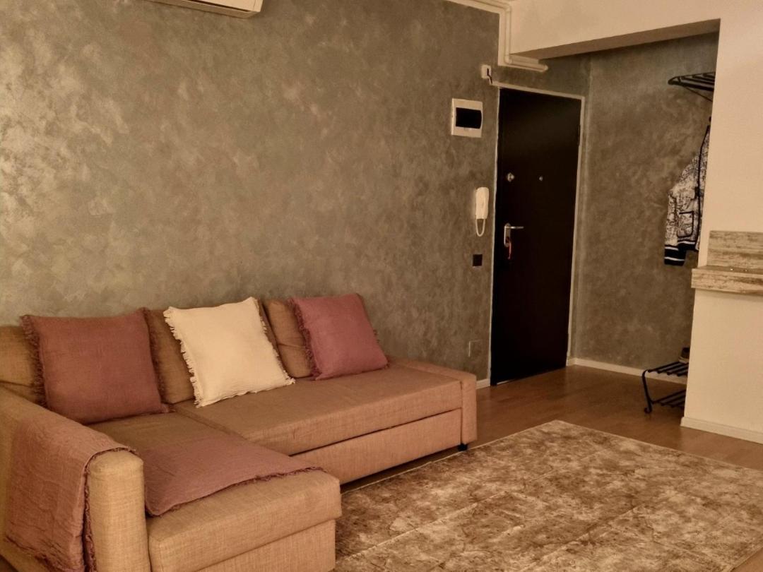 Park Residence 5, 2 Bedroom Apartment Bukares Bagian luar foto